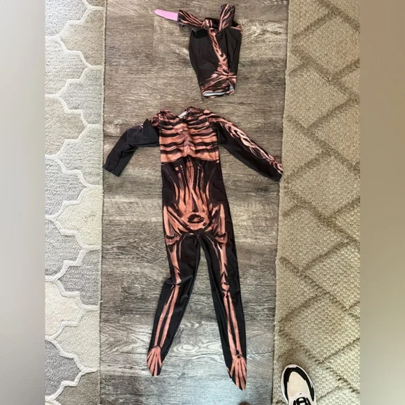 Siren head costume kids size 4/5 - Picture 2 of 3